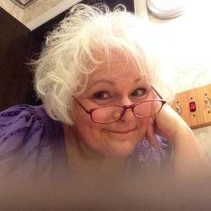 Meet your Posher, Debra